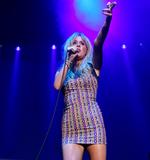 th_98600_Diana_Vickers_Radio_City_Concert_in_Liverpool_August_15_2010_10_122_109lo.jpg