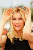 th_58186_Celebutopia-Laetitia_Casta-Visage_Photocall-29_122_1166lo.jpg