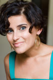 th_55381_Celebutopia-Nelly_Furtado_poses_backstage_before_performing_live_in_Dresden-03_122_1174lo.jpg