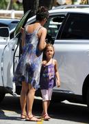 th_27300_HalleBerryGroceryShoppingPickingNahlaUpFromSchool05.13.201315_122_147lo.jpg