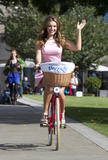 th_05198_celebrity_paradise.com_TheElder_KellyBrook2011_08_25_atTowerBridgepromotingSkyride22_122_365lo.jpg