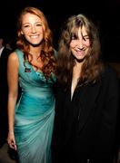 th_03873_Tikipeter_Blake_Lively_Time_April_26_6_049_123_537lo.jpg
