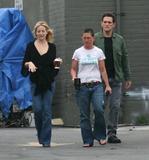 th_03192_Kate_Hudson_on_the_set_of__You,_Me_and_Dupree__in_Hollywood_03.jpg