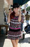 th_59414_celeb-city.org-The_Elder-Phoebe_Price_2009-04-01_-_in_front_of_a_newspaper_stand_to_Beverly_Hills_868_122_964lo.jpg