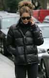 th_97573_Preppie_-_Elle_MacPherson_on_a_school_run_in_Notting_Hill_-_Feb._5_2010_022_122_97lo.jpg