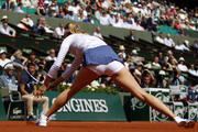 http://img149.imagevenue.com/loc15/th_750939403_Maria_Sharapova_French_Open_2015_Rnd2_011_122_15lo.jpg